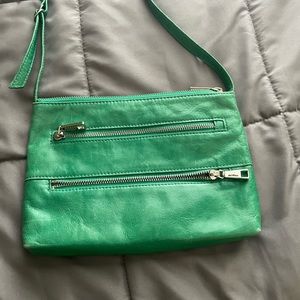 Crossbody bad w multiple pockets